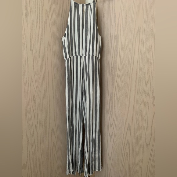 Jumpsuit - Picture 1 of 4